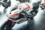 Picture 3 - 2011 Aprilia RSV 4 R Alitalia (Leon Camier) motorbike