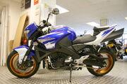 Picture 4 - Suzuki GSX 1300 BKL0 motorbike