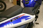 Picture 10 - Suzuki GSX 1300 BKL0 motorbike