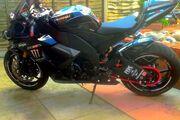 Picture 5 - 2008 Kawasaki ZX10R motorbike