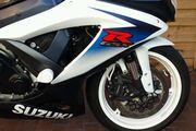 Picture 6 - Suzuki GSXR 750 2010 LO low miles 1521 dry miles, showroom condition motorbike