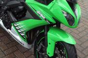 Picture 7 - Kawasaki ZX10R 2011 motorbike