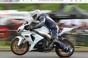 Picture 2 - 2009 Suzuki GSXR 1000 K9 White motorbike