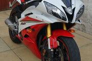 Picture 4 - Stunning Yamaha R6 2007 motorbike