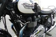 Picture 6 - Triumph Bonneville T100 2009 865cc EFI model motorbike
