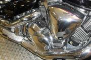 Picture 5 - Suzuki VLR 1800 TK9 motorbike