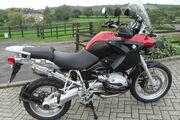 Picture 2 - BMW R 1200 GS 04 in RED, 2005 motorbike