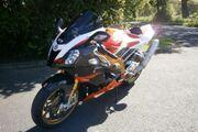 Picture 8 - Aprilia RSV1000R Factory motorbike