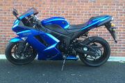 Picture 5 - Kawasaki ZXR 600 P8F motorbike
