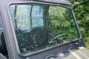 Picture 4 - Polaris Ranger 400 with Cab and Wiper Kit, Ex-Demo motorbike