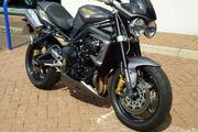 Picture 2 - Triumph Street Triple R In Matt Graphite motorbike