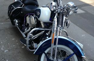 2000 Harley-Davidson FLSTS Heritage Springer, custom paint, beautiful and rare motorbike