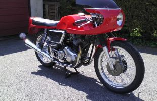 Norton Commando 750 Dunstall Cafe Racer Rare motorbike