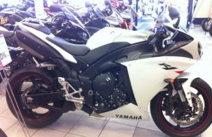 Brand NEW Yamaha YZFR1 Finance From Only 2% APR! motorbike