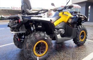 CAN-AM OUTLANDER 1000 MAX XTP, ROAD LEGAL, BLK/YL in stock and ready to go motorbike