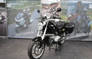 BMW R1200R with Panniers - Excellent Condition motorbike