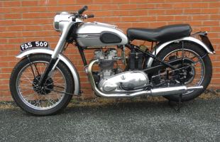 Triumph TIGER T100  500cc   1954 motorbike