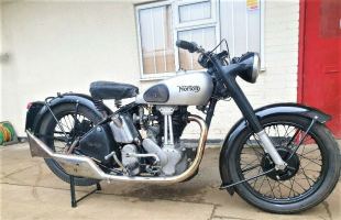1947 Norton Model 18 500cc OHV Single. V5C. Running Project. Classic Barn Find motorbike