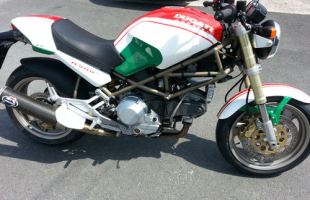 Ducati CARL FOGARTY'S ducati 904 monster motorbike