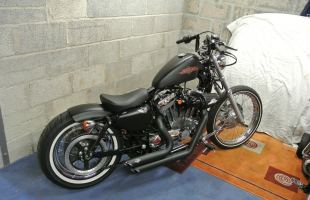 Harley Davidson sportster 72 1200 bobber motorbike