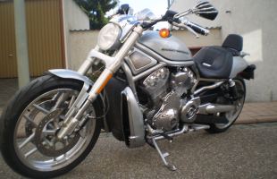 Harley-Davidson V-ROD VRSCDX 10TH ANNIVERSARY motorbike