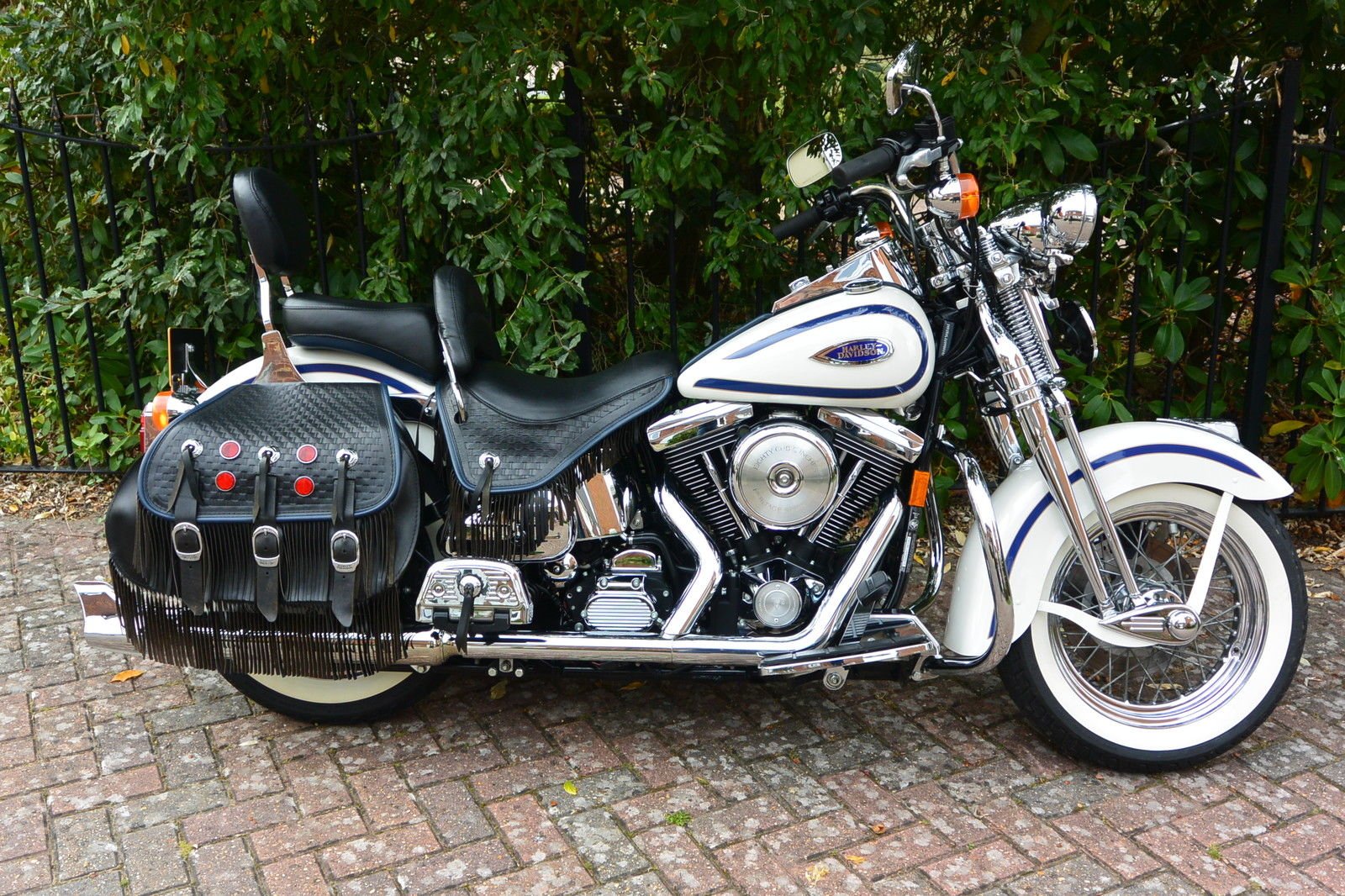 Harley Davidson Heritage Springer For Sale Off 78 Medpharmres Com