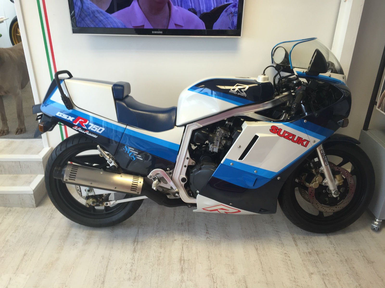 Suzuki GSXR 750, SLABSIDE, ORIGINAL, BEST AVAILABLE, COLLECTOR SPECIAL