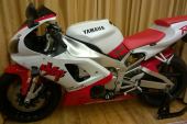 1998 Yamaha R1 White and Red low miles and stunning condition. for sale