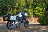 BMW R1200 GS - Akrapovic Exhaust - Carbon - Full Luggage - Low Seat & Suspension for sale
