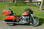 Harley-Davidson FLHT Electra Glide Ultra Limited in Red for sale