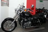 Triumph Bonneville America. Only 1,557 Miles. Saddlebags, Windscreen. Stunning! for sale