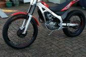 montesa 4rt trials bike 2015 8hrs use for sale
