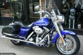 Harley-Davidson 2007 SCREAMIN EAGLE CVO ROAD KING COBALT BLUE for sale