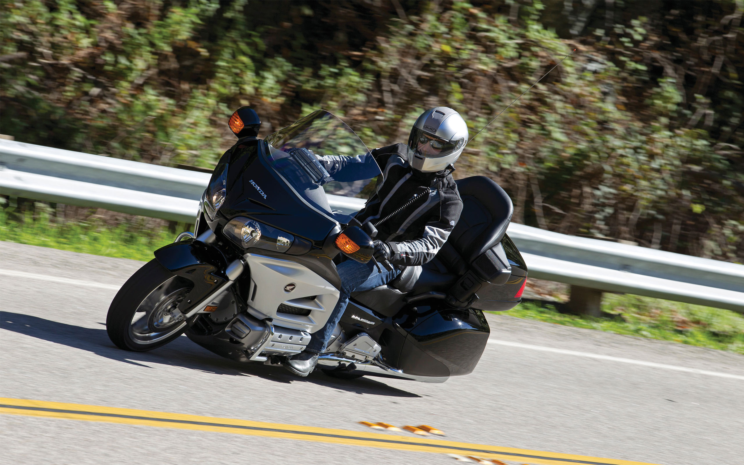 pc wallpaper Honda Goldwing touring motorcycle 2560x1600